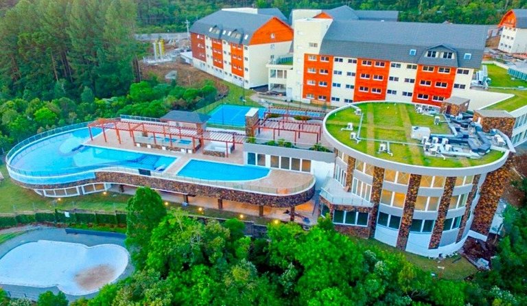 Quarto familia Golden Gramado Resort Laghetto