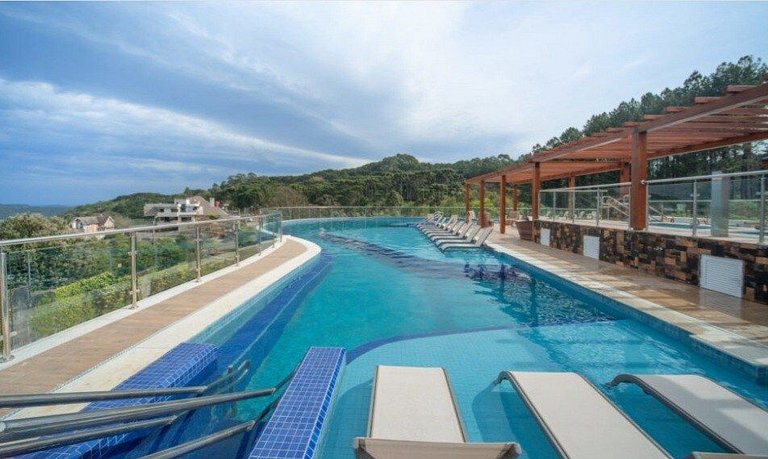 Quarto familia Golden Gramado Resort Laghetto