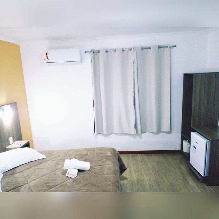 Quarto Genial Duplo Gramado