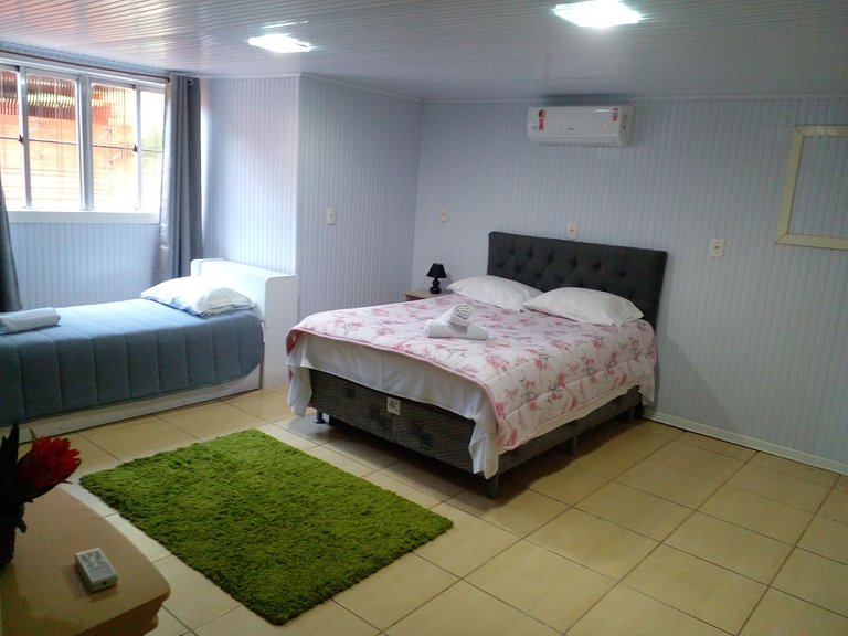 Casa dos Pinheiros I