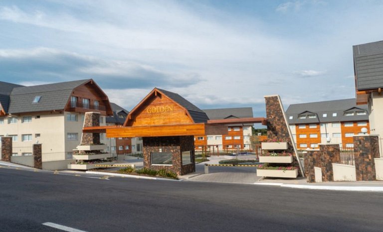 Quarto familia Golden Gramado Resort Laghetto