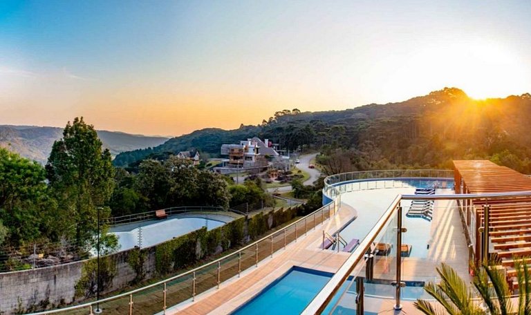 Quarto familia Golden Gramado Resort Laghetto