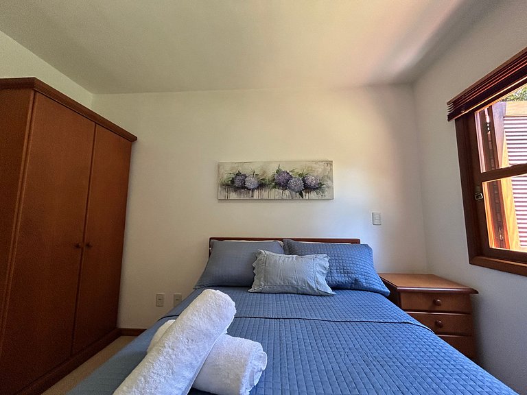 Apartamento em Condomínio By Cia da Temporada