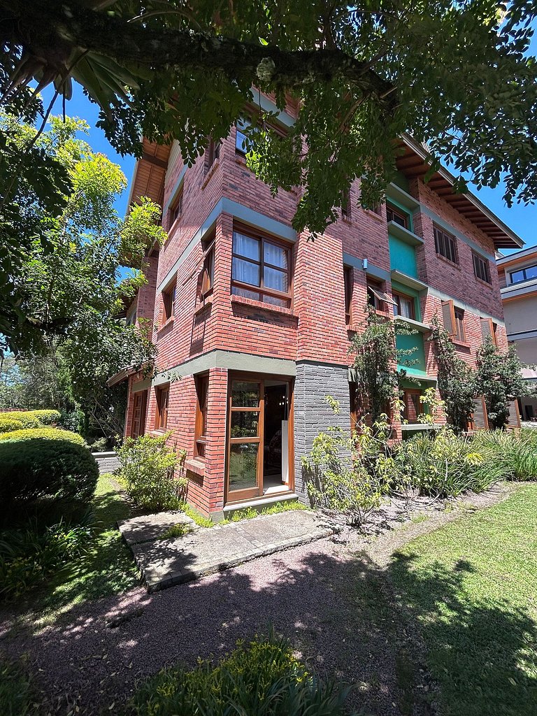 Apartamento em Condomínio By Cia da Temporada